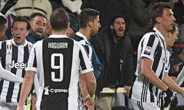 女子篮球联赛赛季精彩进球回顾